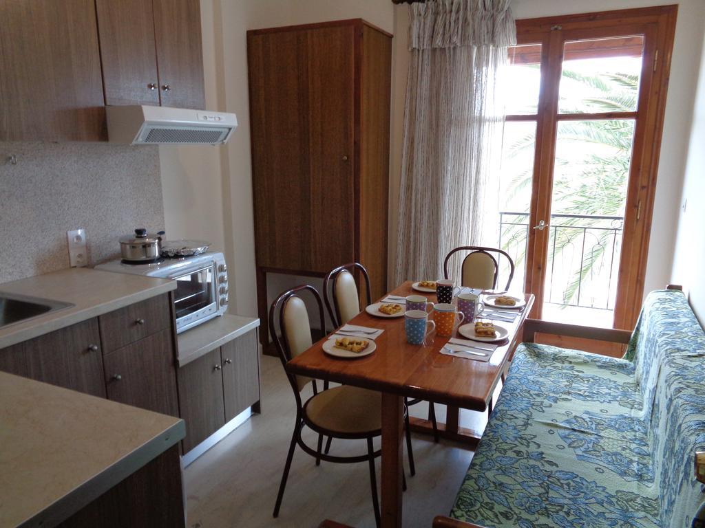 Skyline Apartment Velonades  Ruang foto